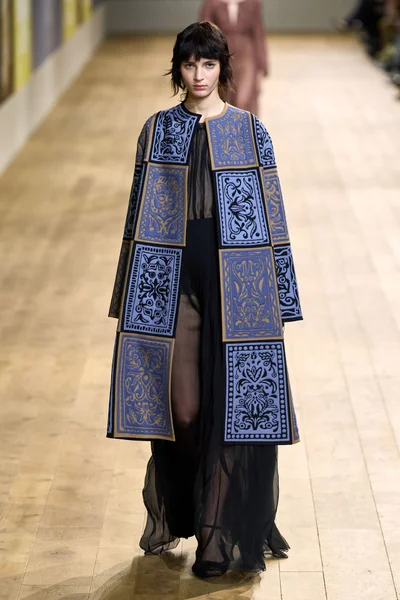 Look 46